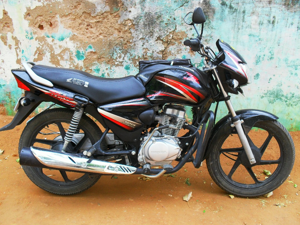 Honda Shine 125 motorcycle