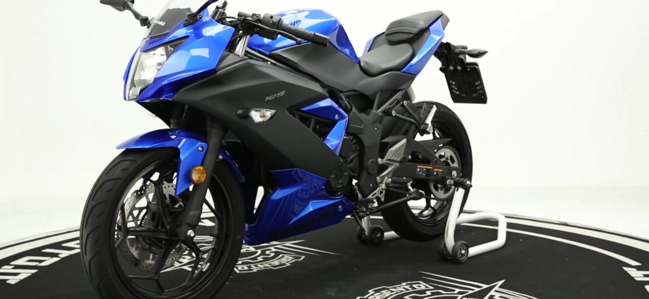 Kawasaki Ninja 125 motorcycle